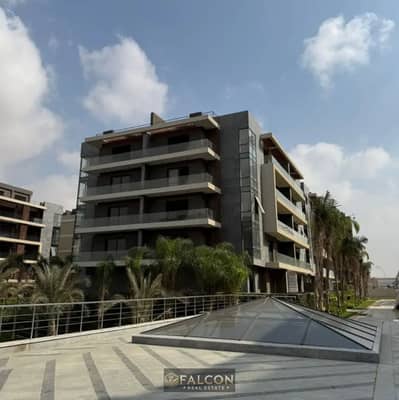 Apartment for sale in El Patio Oro Compound, Fifth Settlement - La Vista, 164 sq m, 3 master bedrooms, with installments over the longest payment peri