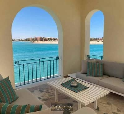 On the Red Sea, Marina Soma Bay (Fully Finished Super Lux). 30% discount if you pay in installments over 5 years. Ground floor chalet with a garden an