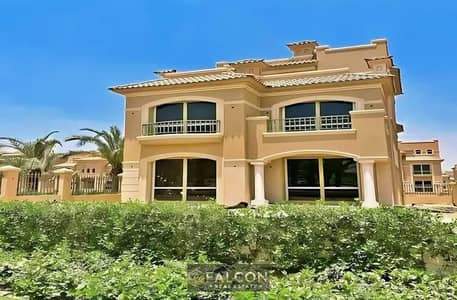 فيلا كورنر 4 غرف استلام فوري من لافيستا باتيو 5 الشروق دقايق من مدينتي و sodic east & city one el shorouk