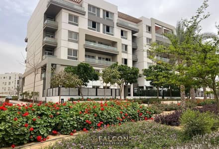 Own your apartment with a Central Park view at the lowest price in Hyde Park Compound, New Cairo, near AUC and minutes from Rehab and Madinaty. Own your apartment with a Central Park view at the lowest price in Hyde Park Compound, New Cairo, near AUC and minutes from Rehab and Madinaty.