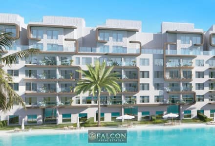 شقه لقطه بفيو على اللاجون lagoon للبيع فى لاجونز lagoons العالمين الجديده امام ابراج العالمين وبجوار المدينه التراثيه