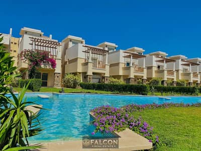 شاليه sea view + (بخصم 32%) fully finished  للبيع فى قريه بلو بلو العين السخنه blue blue بالقرب من طريق السويس ولافيستا ودقائق من بورتو السخنه