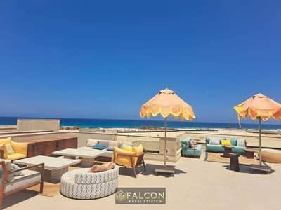 فيلا 3 ادوار sea view (بخصم 27% + متشطب بالتكييفات ) للبيع فى اوجامى ogami الساحل الشمالى بجوار كالى كوست