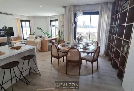 Luxury apartment (ready for immediate occupancy) with VIP finishing in New Cairo, on the Suez Road, opposite Swan Lake.