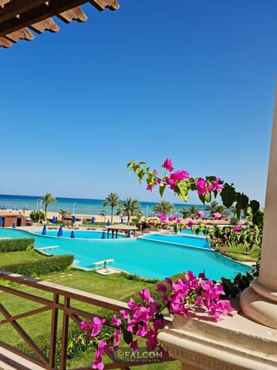 Fully finished beachfront chalet with a roof terrace (ready for immediate occupancy) for sale in Ain Sokhna, near the Suez Road and La Vista,