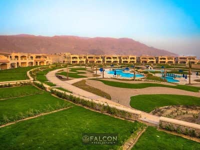 شاليه للبيع بتشطيب High End استلام فوري بـ فيو صف اول على البحر بجوار مدينه الجلاله و بورتو السخنه بأقساط 5 سنين بـ لافيستا جاردنز La Vista Gardens