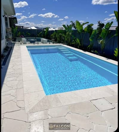Corner villa (5 rooms + 3 floors) Villa for sale in Azzar Compound, Fifth Settlement, New Cairo, next to Hyde Park and Mountain View Compounds