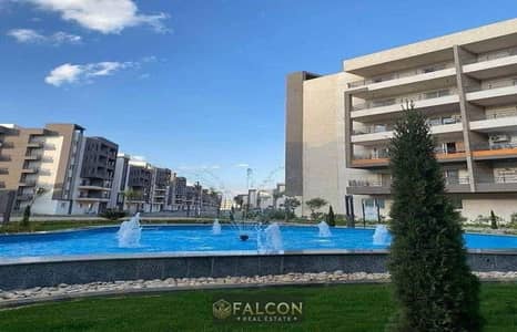 Apartment for rent in front of the airport, on a typical floor, with a sea view and a distinctive view on the Suez Road, with a special discount for c