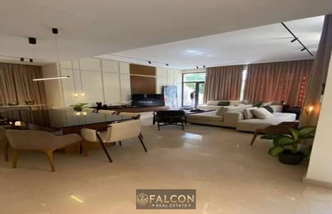 Best-price 3-bedroom apartment at Stone Park Compound near South 90th Street, with special discount. Best-price 3-bedroom apartment at Stone Park Compound near South 90th Street, with special discount.
