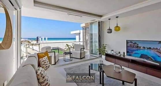Corner beachfront chalet with a stunning view, just steps from the sea, with Cali Coast installments available.