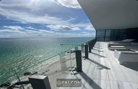 With a 900,000 down payment, a ready-to-view apartment with a stunning sea view near Alamein Towers. Installment plan available.