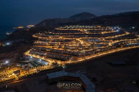 With a down payment of 400,000, a fully finished corner chalet with a distinctive view in Il Mont Galala, in the heart of Ain Sokhna, installments ava