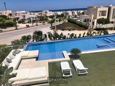 With a 600,000 down payment, a fully finished chalet is available just steps from the sea in Hacienda, North Coast.