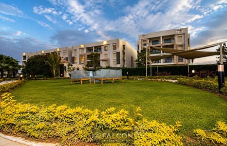 lagoon view apartment 151m finished for sale dp 840k and 7y installment in aljar near madinaty and sarai and patio 5 and maadi view and bourouj shrouk