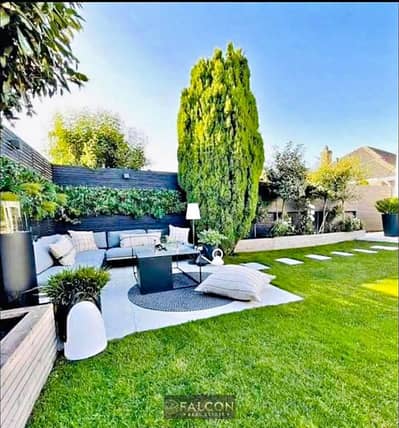 Duplex 328m + 40m garden for sale in Al Shorouk, Patio Sola, below the company price (old price). Installments over 10 years. Prime location, minutes Duplex 328m + 40m garden for sale in Al Shorouk, Patio Sola, below the company price (old price). Installments over 10 years. Prime location, minutes