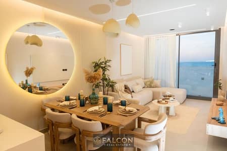 شاليه تشطيب فندقى SEA VIEW صف اول بحر للبيع فى قلب العلمين الجديده بجوار فندق ريكسوس ومارينا 5 متشطب بالفرش والاجهزه والتكيفات