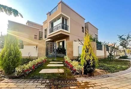 بخصم 64% كورنر تاون هاوس متشطب للبيع +private pool اقساط 15 سنه بجوار سوديك ايست و الشروق و دقائق من التجمع