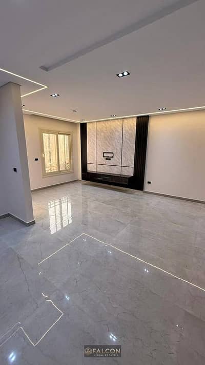 With a down payment of 650,000, a luxuriously finished apartment (ultra super luxury) for sale in Shorouk, rented in dollars