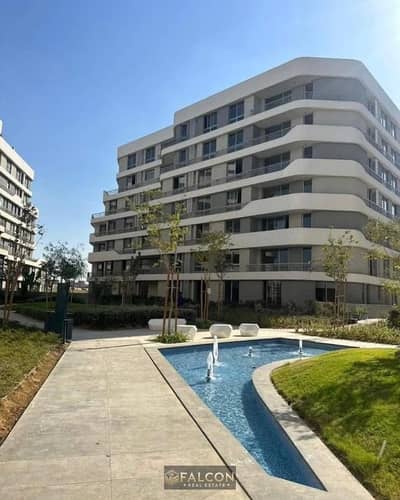 Immediate delivery: 122m² north-facing apartment for sale in the Bloomfields compound by Tatweer Misr. Located just minutes from the Suez Road