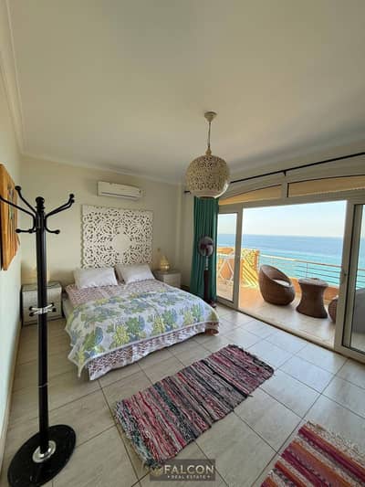 Corner chalet with double sea view, steps from the beach, finished, two bedrooms, available for purchase in installments over 10 years in Telal Ain So