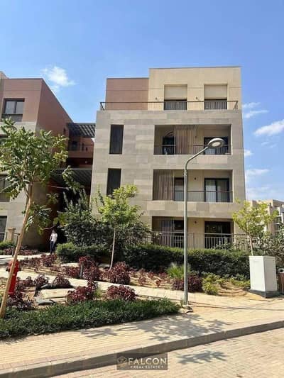 A 177 m apartment ready for delivery in District 5 - District 5 from Marakez Centers Company in the Fifth Settlement, minutes from 90th Street and t