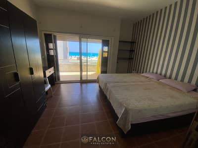 Chalet on the sea in Marseille RTM Fully finished