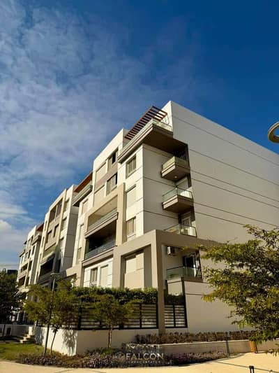 Own a two-bedroom apartment in "Hyde Park," one of the best compounds in New Cairo.