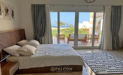 Twin house villa, first row on the sea, fully finished, in La Vista 6, Ain Sokhna