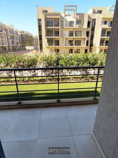 Ready-to-move-in, finished 3-bedroom apartment next to the American University. Ready-to-move-in, finished 3-bedroom apartment next to the American University.