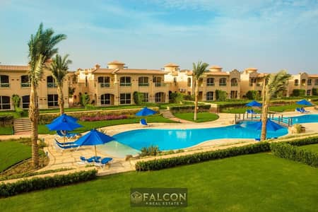 Chalet with roof, 150m², 3 bedrooms, fully finished, open view, for sale in La Vista Topaz, Ain Sokhna