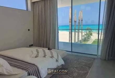 A fully finished chalet with hotel services on the sea, walled in a wall with Soul Emaar, available in installments over 10 years.