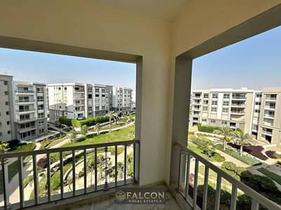 Apartment for sale at the lowest price with a stunning view of Central Park in Hyde Park, New Cairo.