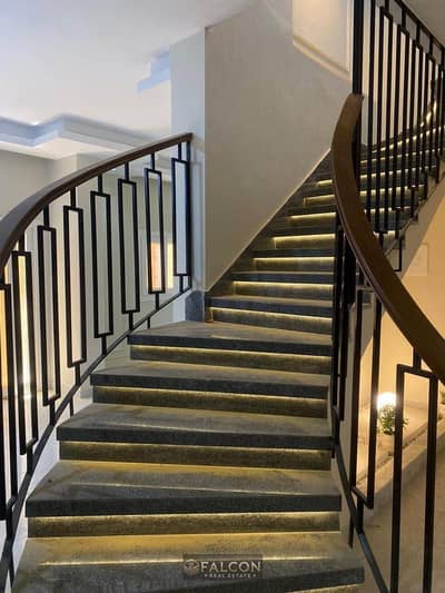 Villa in Sarai Compound with a monthly installment of 20K (delivery soon) first installment due in one year. Villa in Sarai Compound with a monthly installment of 20K (delivery soon) first installment due in one year.