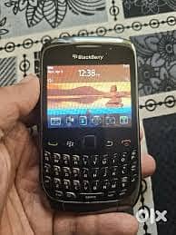 بلاك بيرى كيرف 9300 بحاله معقوله بدون اعطال بطاريه يوم كامل