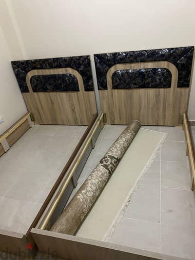 اوضه سريرين ودولاب وكومدينو جداد محدش استعملهم معاهم المراتب