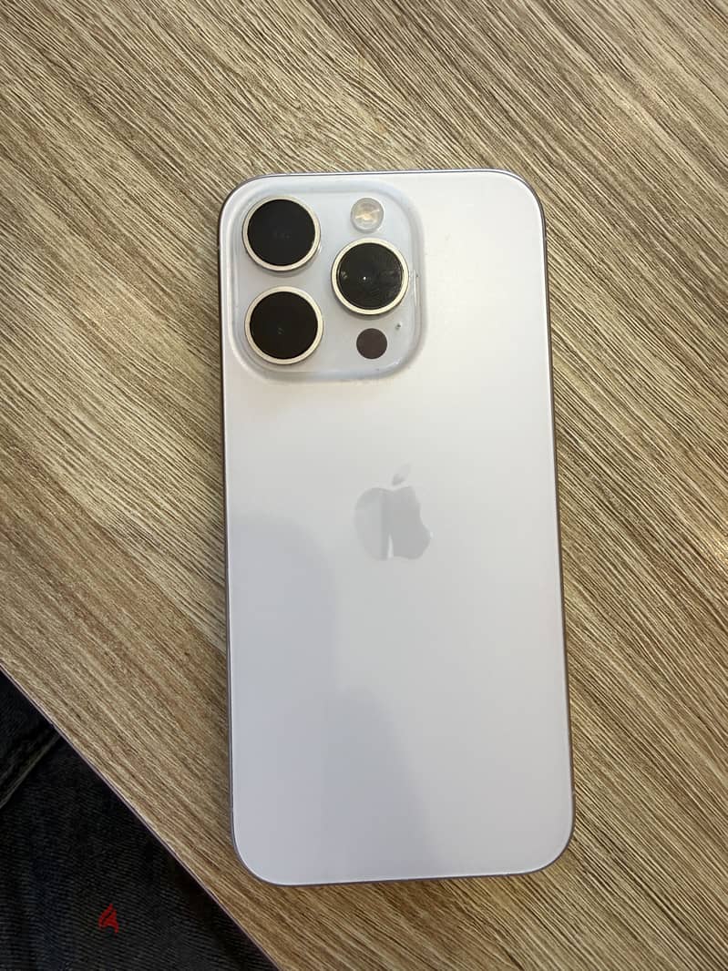 Apple - iPhone 15 Pro 4