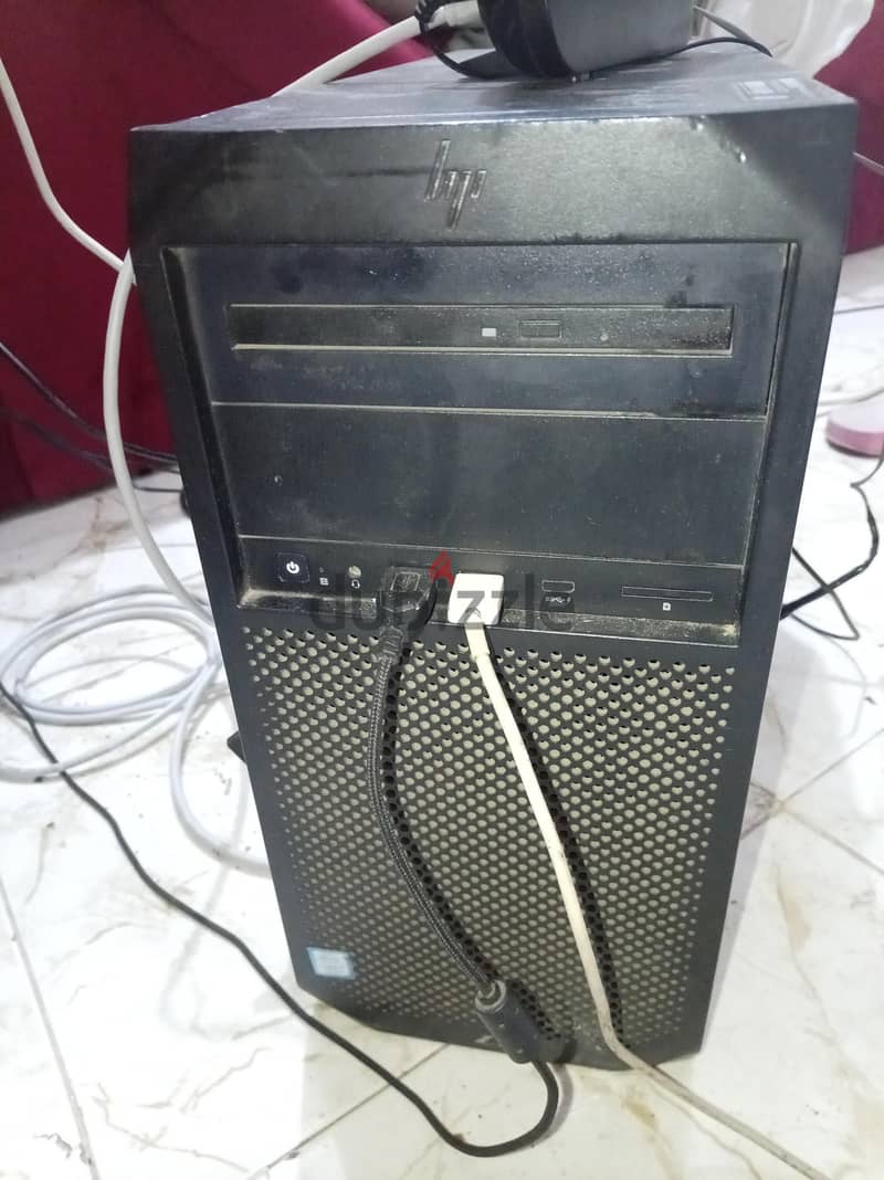 workstation HP Z2G4 1
