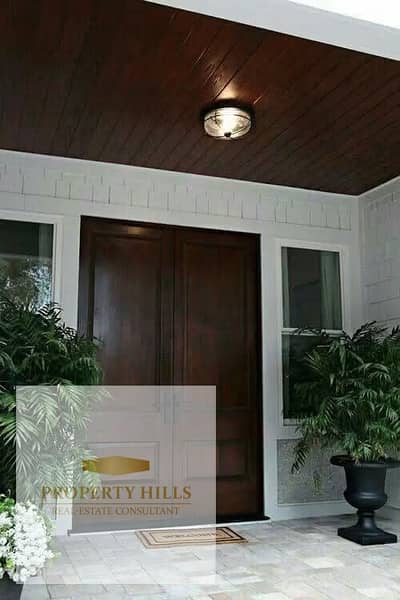 The villa has all the specifications of the VIP community, very upscale, and its location is special inside the compound.