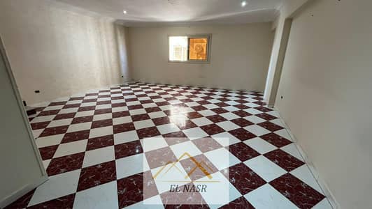 180m apartment for rent in Nasr City on Abu Dawood Al-Zahiri Street from Makram Ebeid near the intersection of Hassan El-Maamoun with Abu Dawood Al-Zahiri