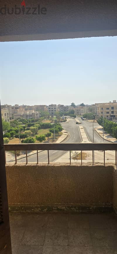 شقة للبيع  موقع متميز بالشروق