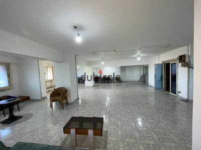 Commercial balance for sale Laurent by the sea direct area 221 meters complete counters commercial