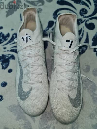 ستارز نايكي ميركيريال ايرزوم vapor 16 بتاع فيني جونيور حالة ممتازة