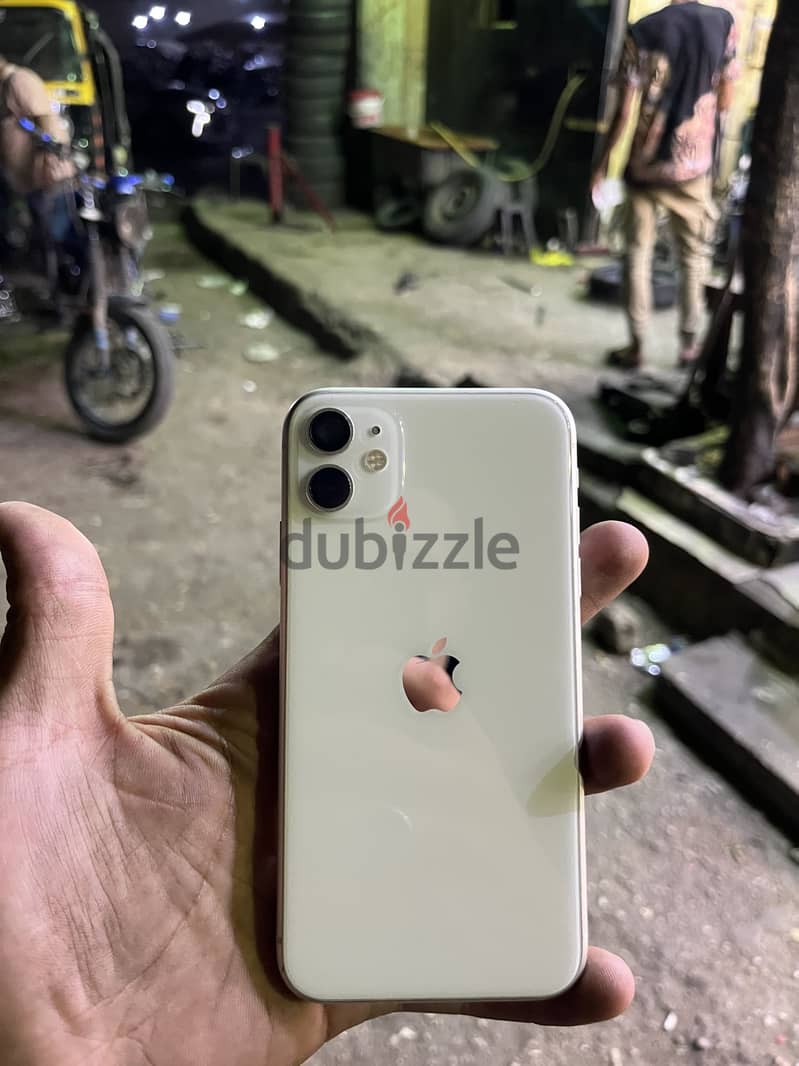 Apple - iPhone 11 4