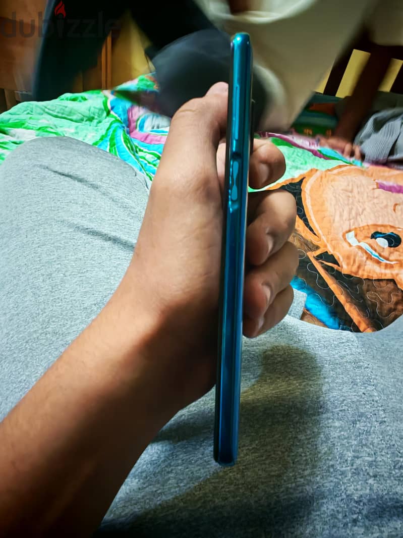 Xiaomi Redmi Note 9S 3