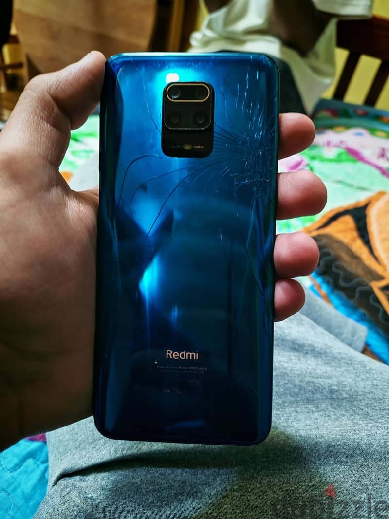Xiaomi Redmi Note 9S 4