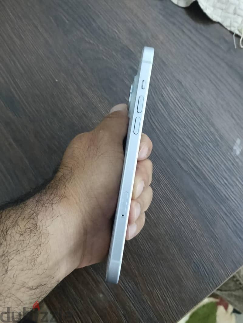 Iphone 15 plus 7