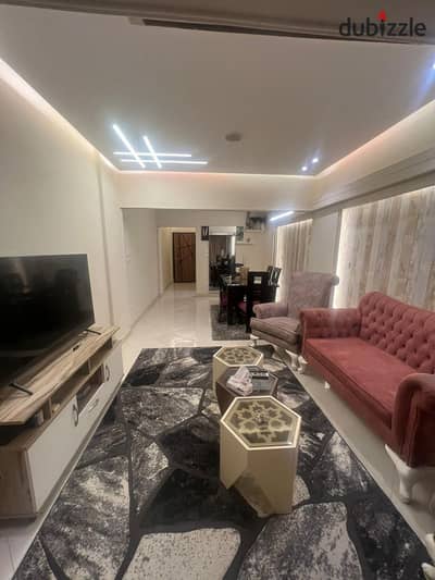 Exclusive opportunity for sale in Sheraton, an 85 square meter apartment with furnishings and appliances, super lux finishes and hotel furnishings. A chance for residence or investment in the best location in Sheraton.