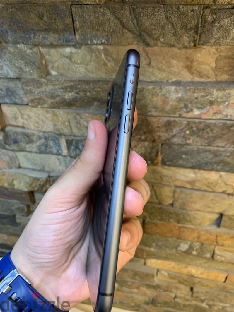 Apple - iPhone 11 1