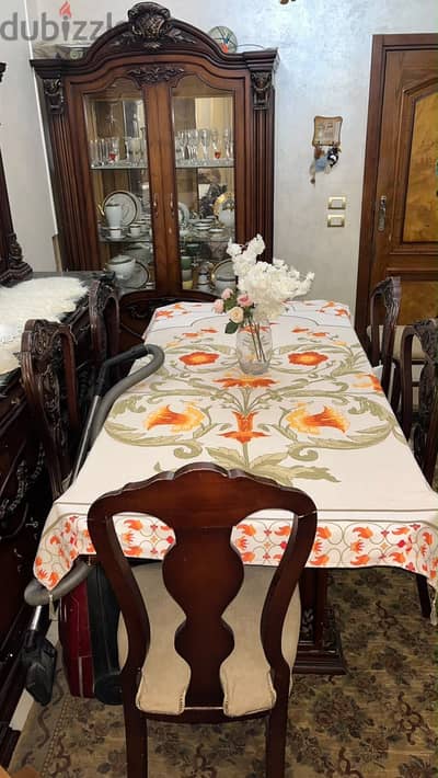 غرفة سفرة فاخرة كاملة ( نيش - سفرة - بوفيه)