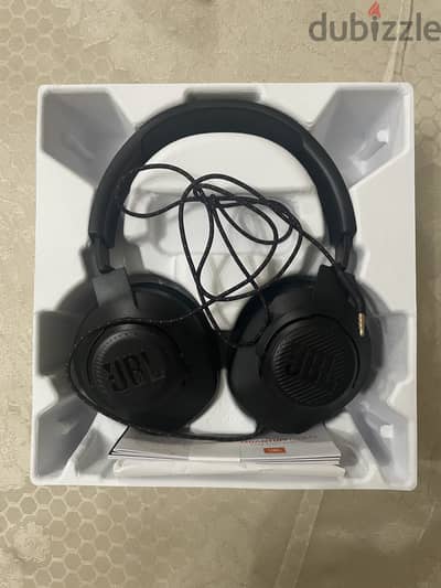JBL headphone